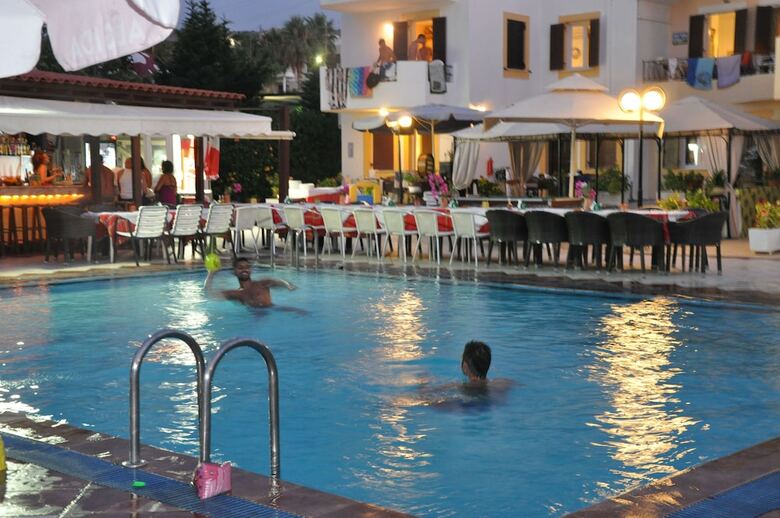 Aparthotel Sun And Sea Apartments