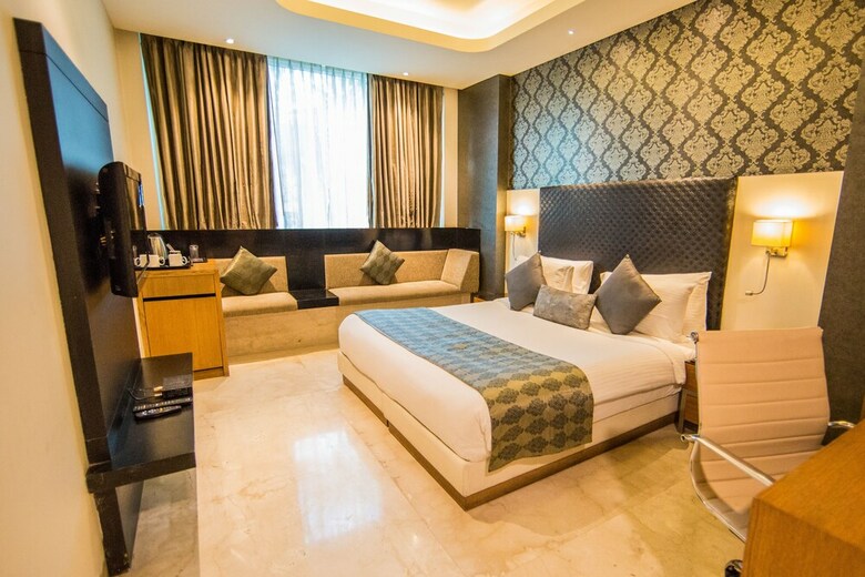 The Allure Hotel R-57