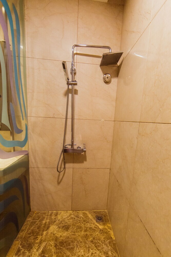 The Allure Hotel R-57