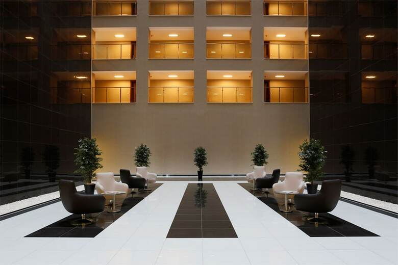 Aparthotel Flora Suites