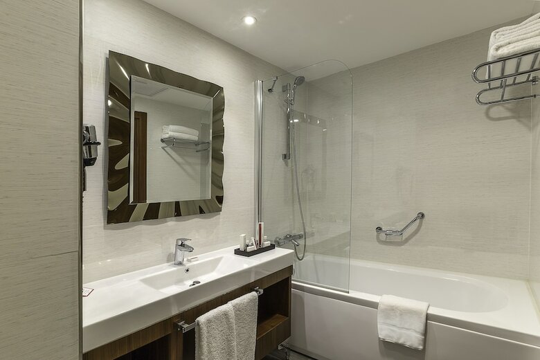 Ramada Hotel & Suites By Wyndham Istanbul Atakoy