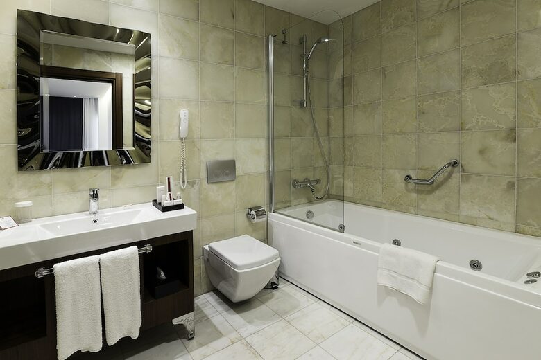 Ramada Hotel & Suites By Wyndham Istanbul Atakoy