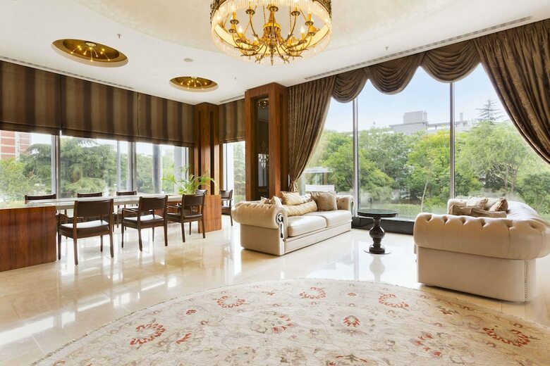 Ramada Hotel & Suites By Wyndham Istanbul Atakoy
