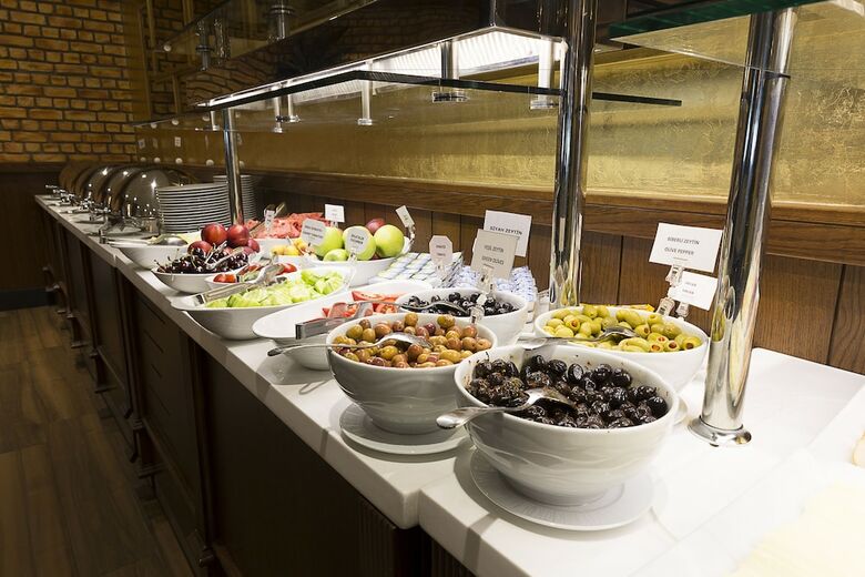Ramada Hotel & Suites By Wyndham Istanbul Atakoy