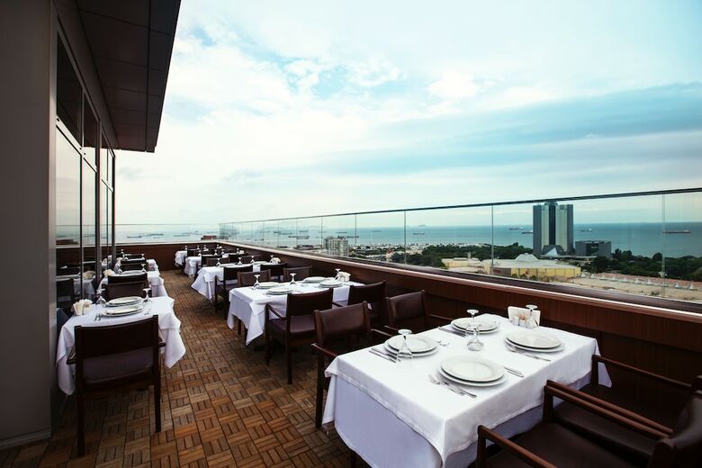 Ramada Hotel & Suites By Wyndham Istanbul Atakoy