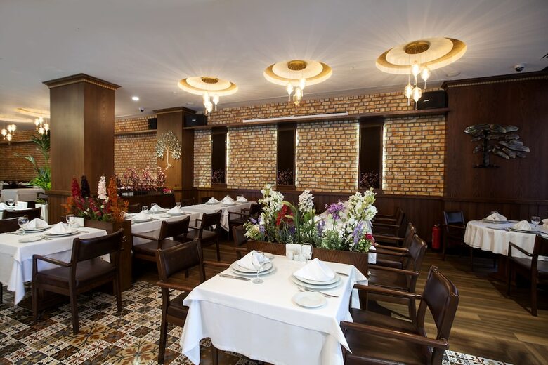 Ramada Hotel & Suites By Wyndham Istanbul Atakoy