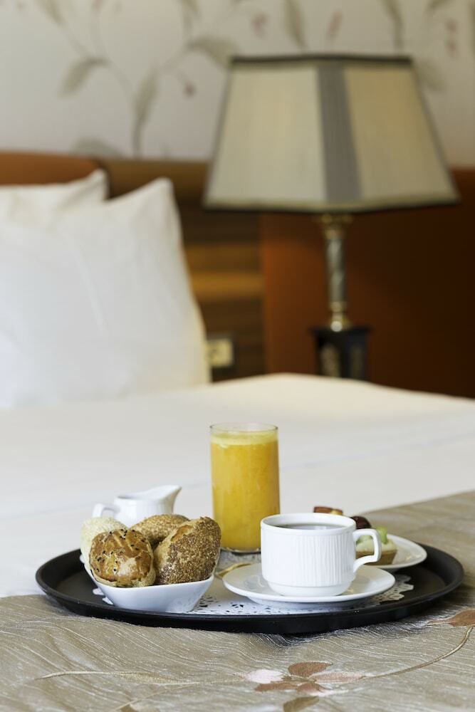 Ramada Hotel & Suites By Wyndham Istanbul Atakoy