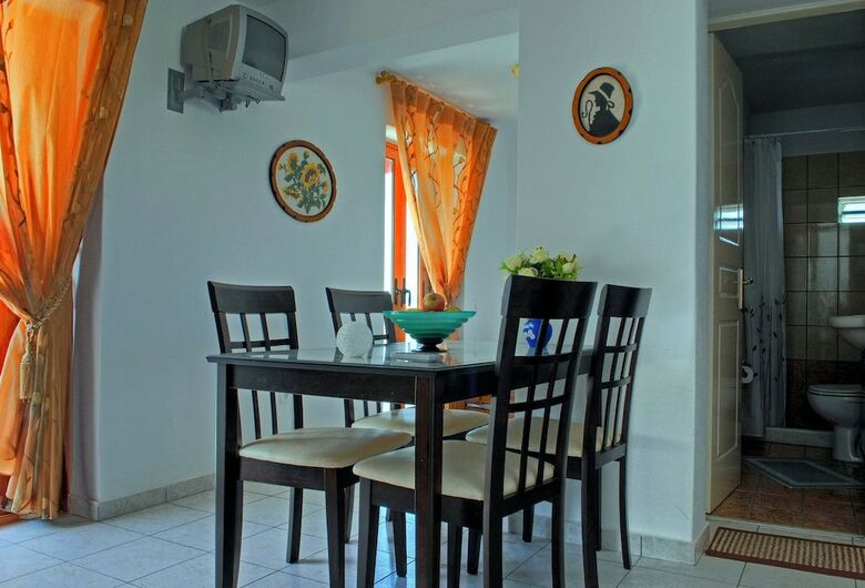 Hotel Kapetanos Rooms