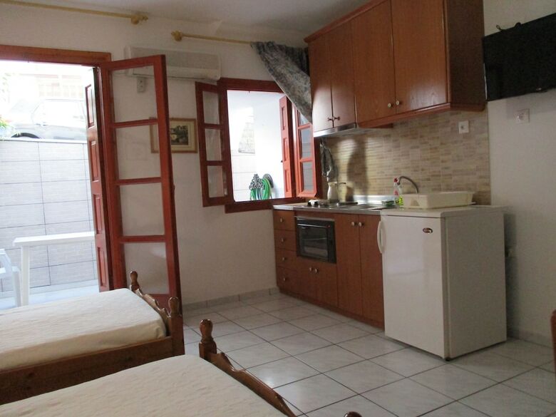 Hotel Kapetanos Rooms