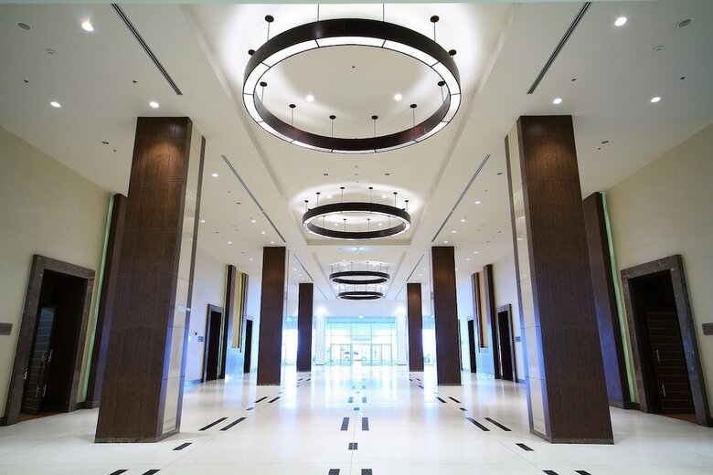 Centra Government Complex Hotel & Convention Centre