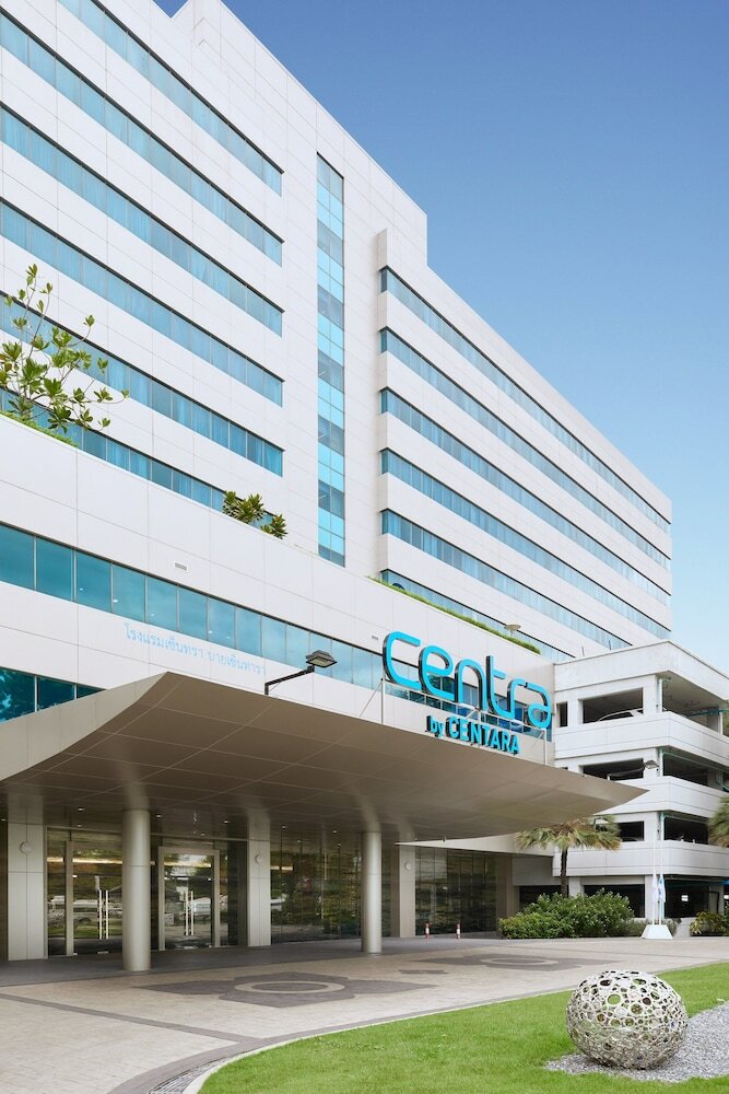 Centra Government Complex Hotel & Convention Centre