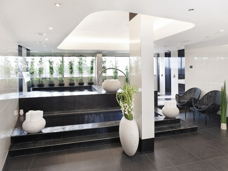 The Maslow Hotel, Sandton