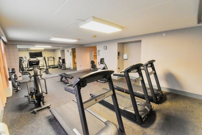 Hotel Canad Inns Destination Centre Transcona