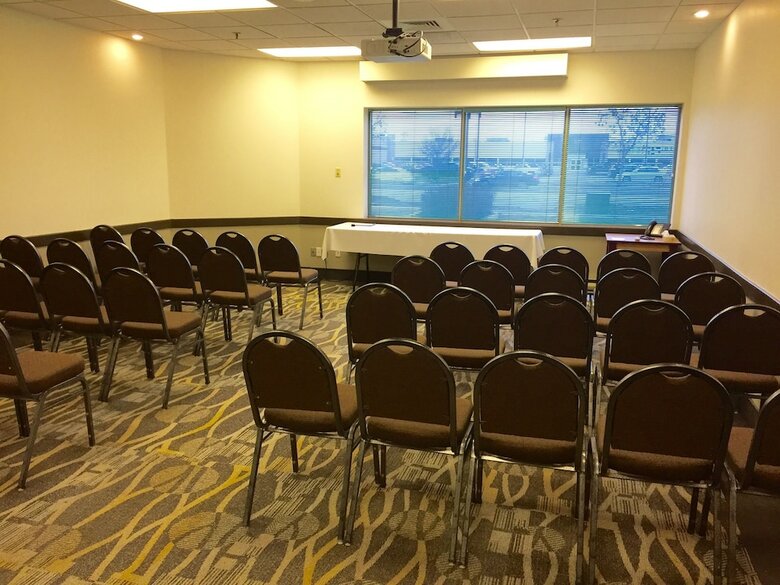 Hotel Canad Inns Destination Centre Transcona