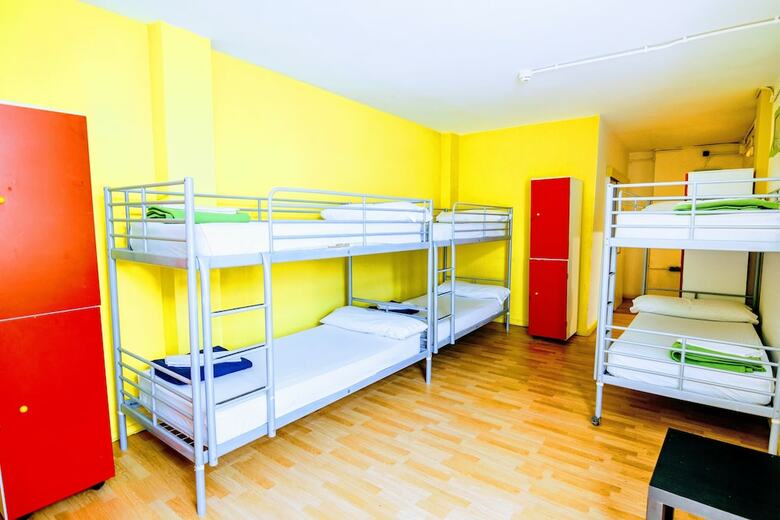 Hostal Yellow Nest Hostel Barcelona