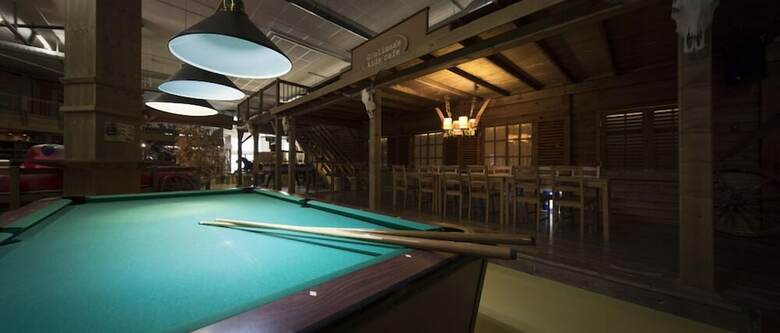 City West Hotel & Restaurant