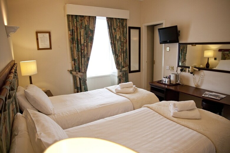 Buccleuch Arms Hotel & Restaurant