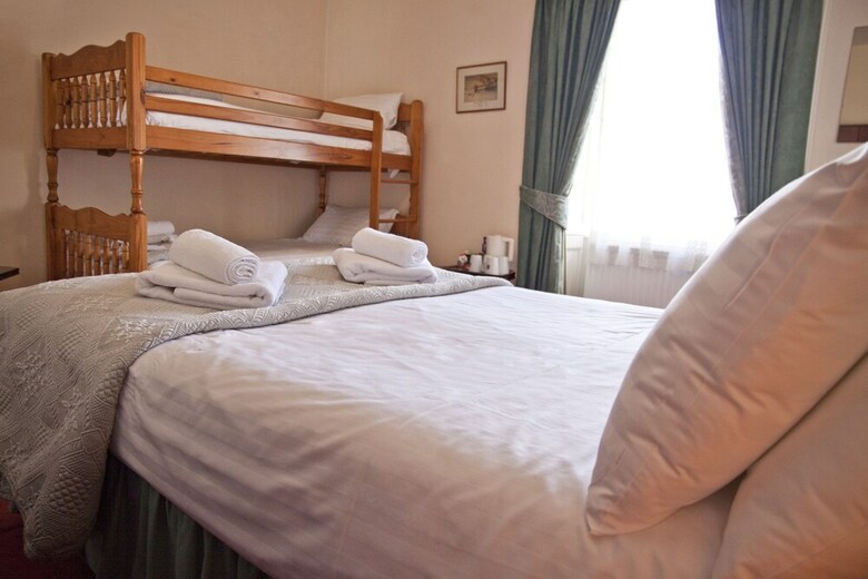 Buccleuch Arms Hotel & Restaurant