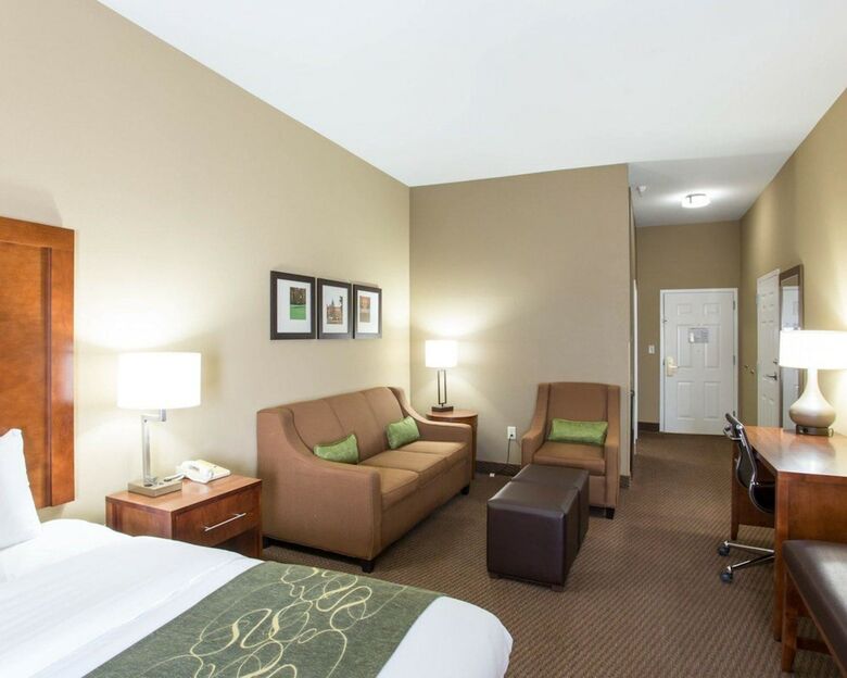 Hotel Comfort Suites