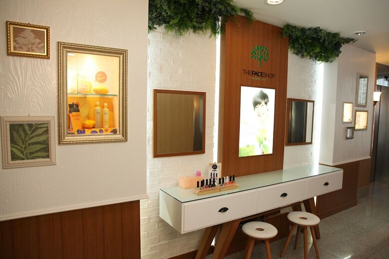 Hotel Skypark Central Myeongdong