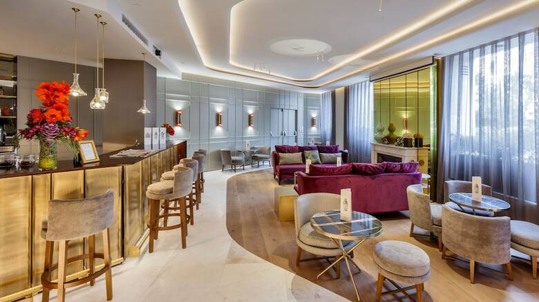 Hotel Barcel� Emperatriz