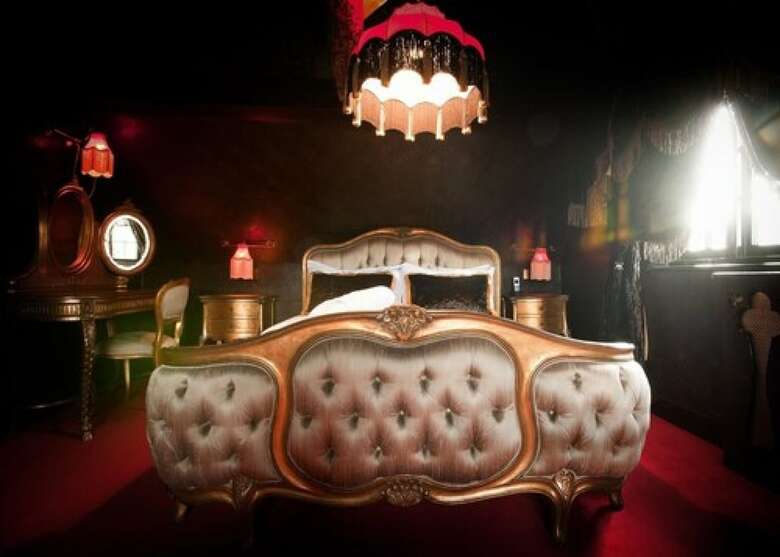 Hotel The Crazy Bear Beaconsfield
