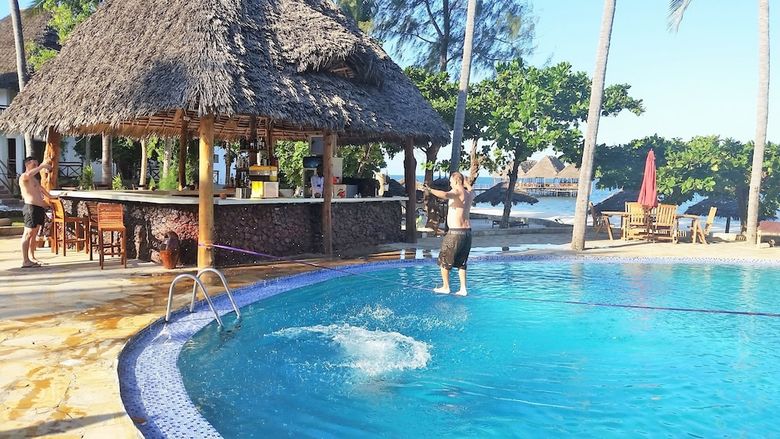 Hotel Paradise Beach Resort