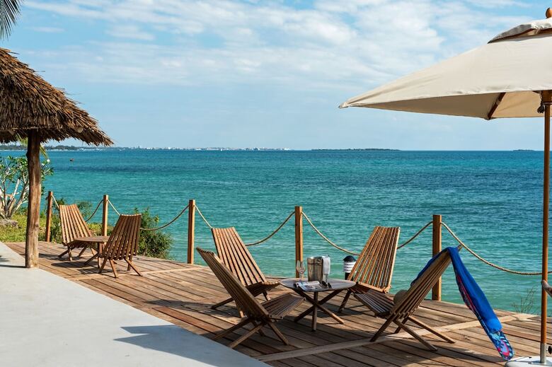 Posada Chuini Zanzibar Beach Lodge