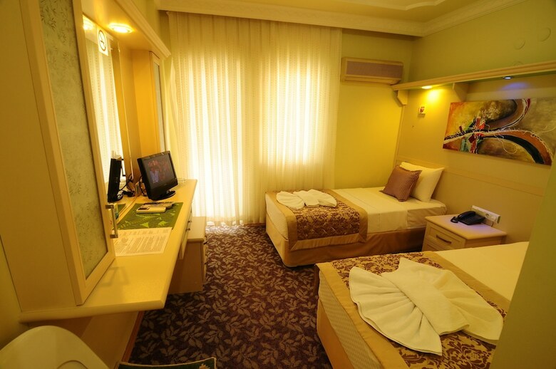 Hildegard Hotel