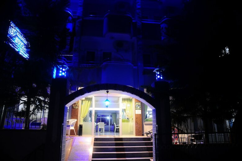 Hildegard Hotel