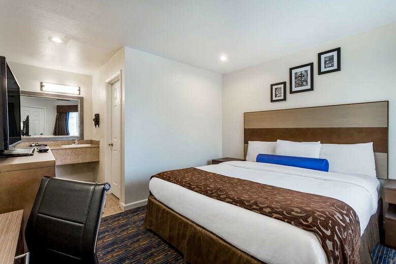 Motel Howard Johnson By Wyndham Berkeley