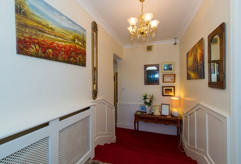 Hotel Aisleigh Guest House