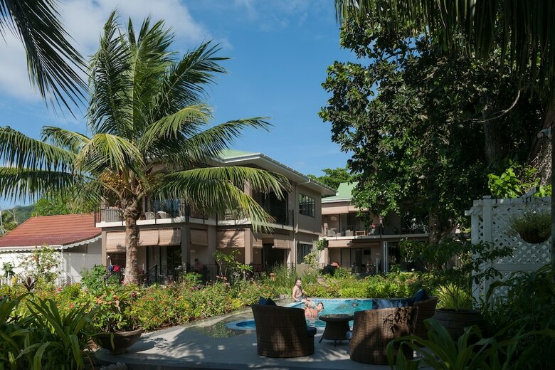 Le Repaire - Boutique Hotel & Restaurant