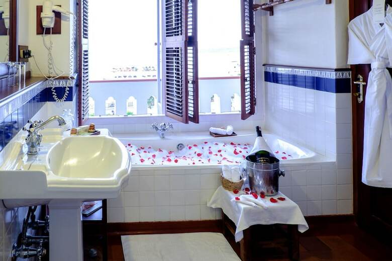 Hotel Brunton Boatyard-cgh Earth