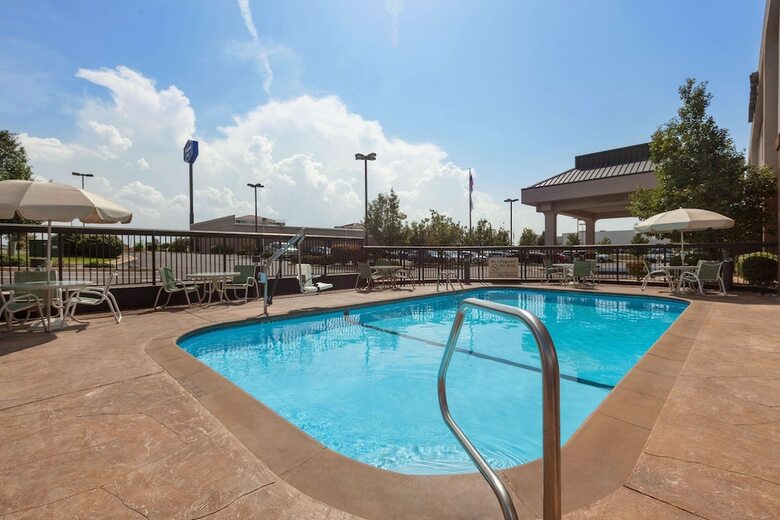 Hotel Hampton Inn St. Robert