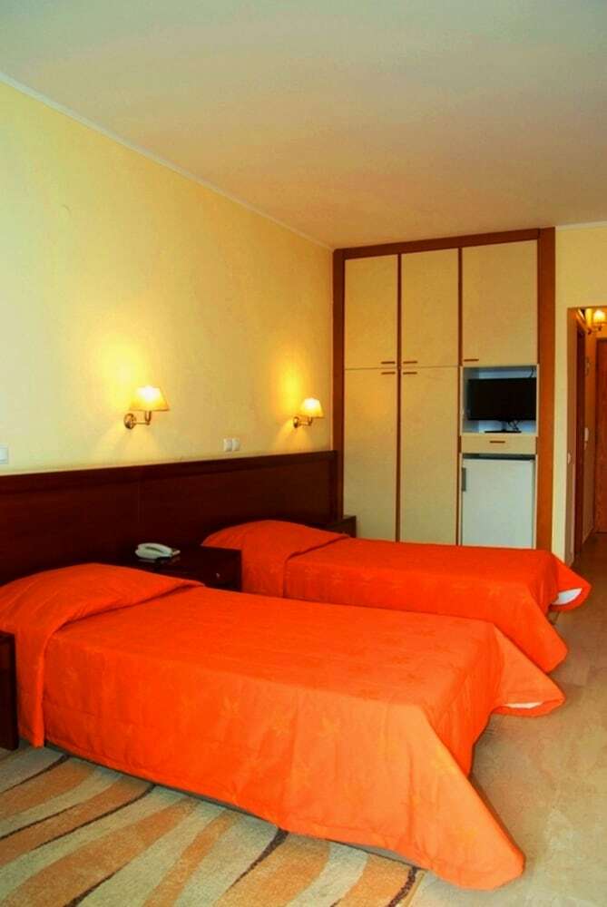 Elysee Hotel
