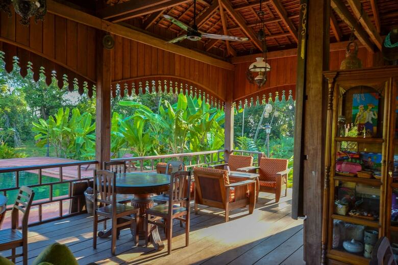 Hotel Rajabori Villas