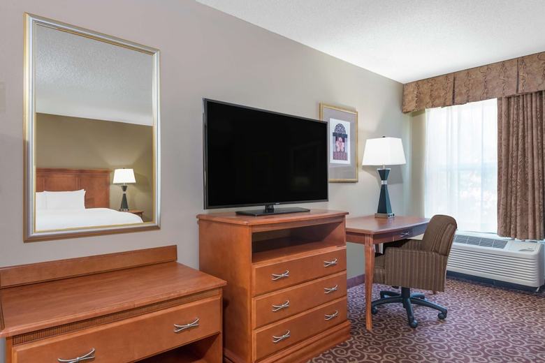 Hotel Hampton Inn South Heritage Park
