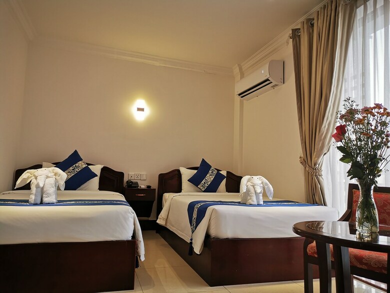 Jun Yue Hotel