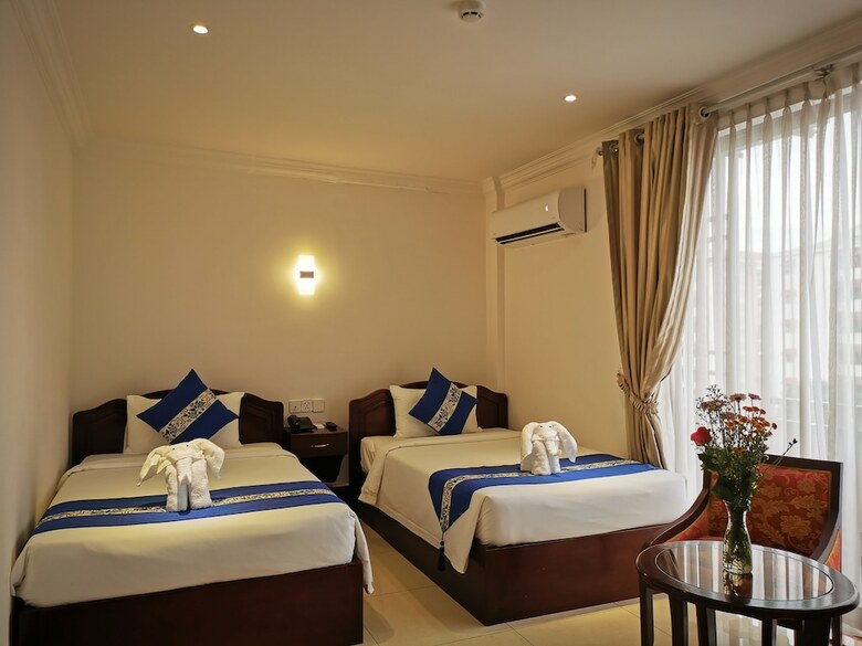 Jun Yue Hotel