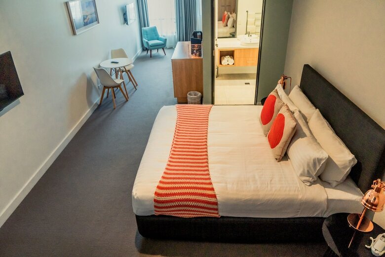 Customs House Hotel