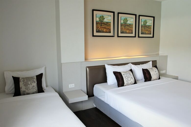 Must Sea Hotel Kata
