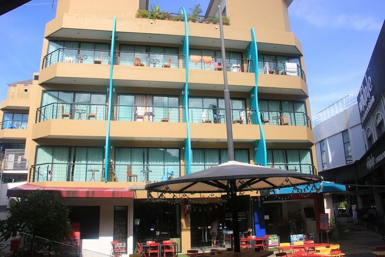 Must Sea Hotel Kata