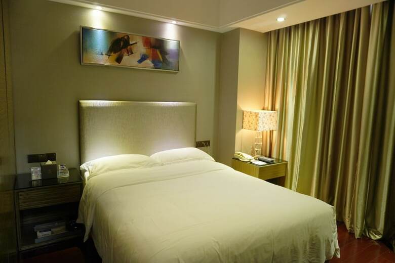 La Perle International Hotel