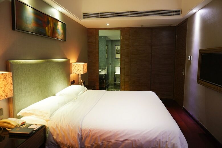 La Perle International Hotel