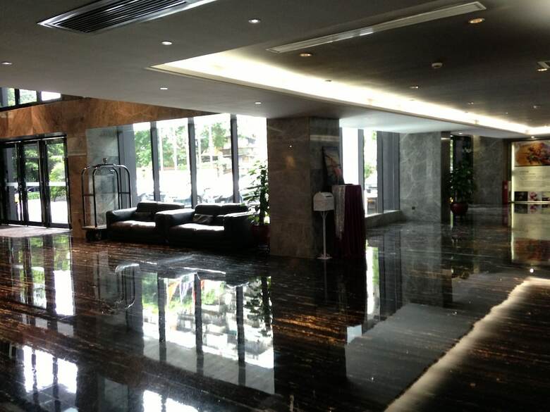 La Perle International Hotel