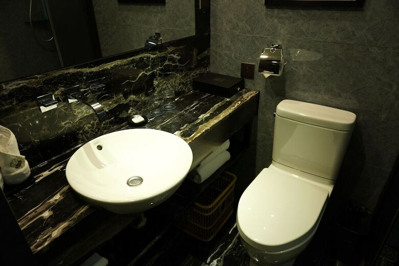 La Perle International Hotel