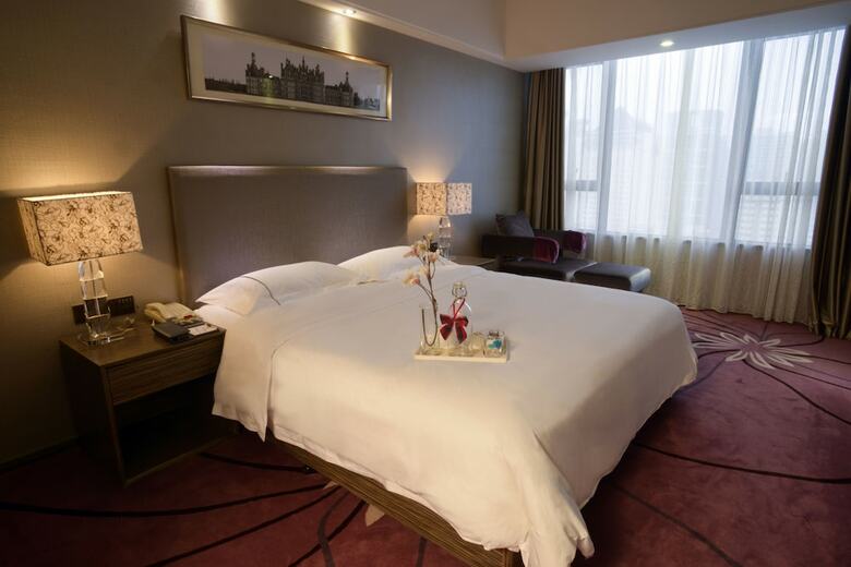 La Perle International Hotel