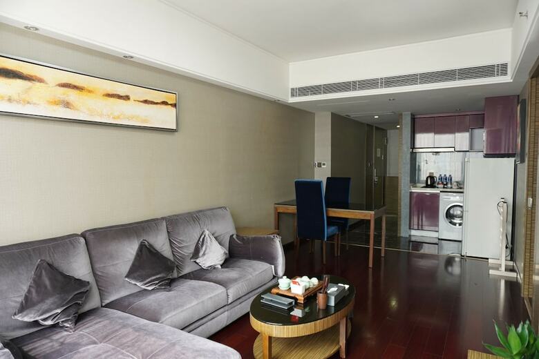 La Perle International Hotel