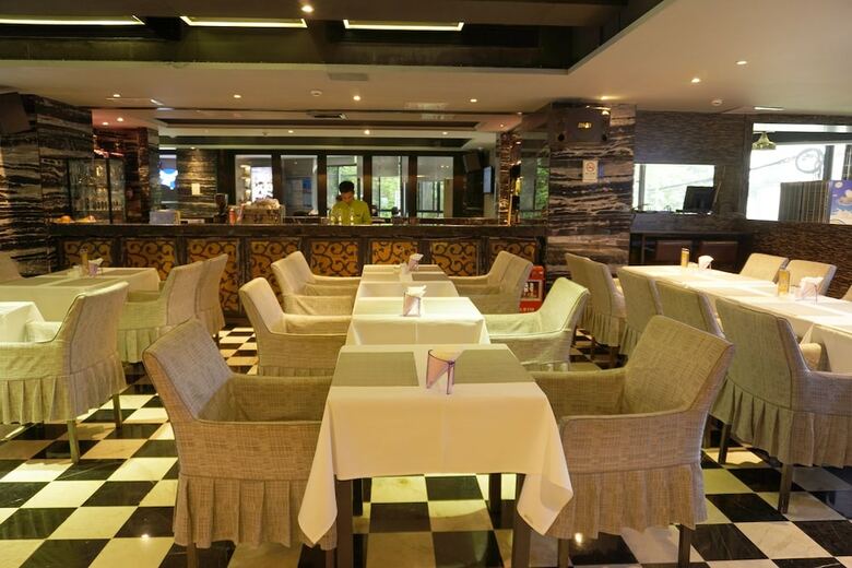 La Perle International Hotel